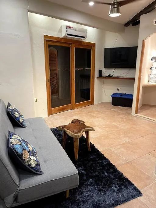 Jungle Meets Modern Condo On 5Th Avenue Playa del Carmen 0*,